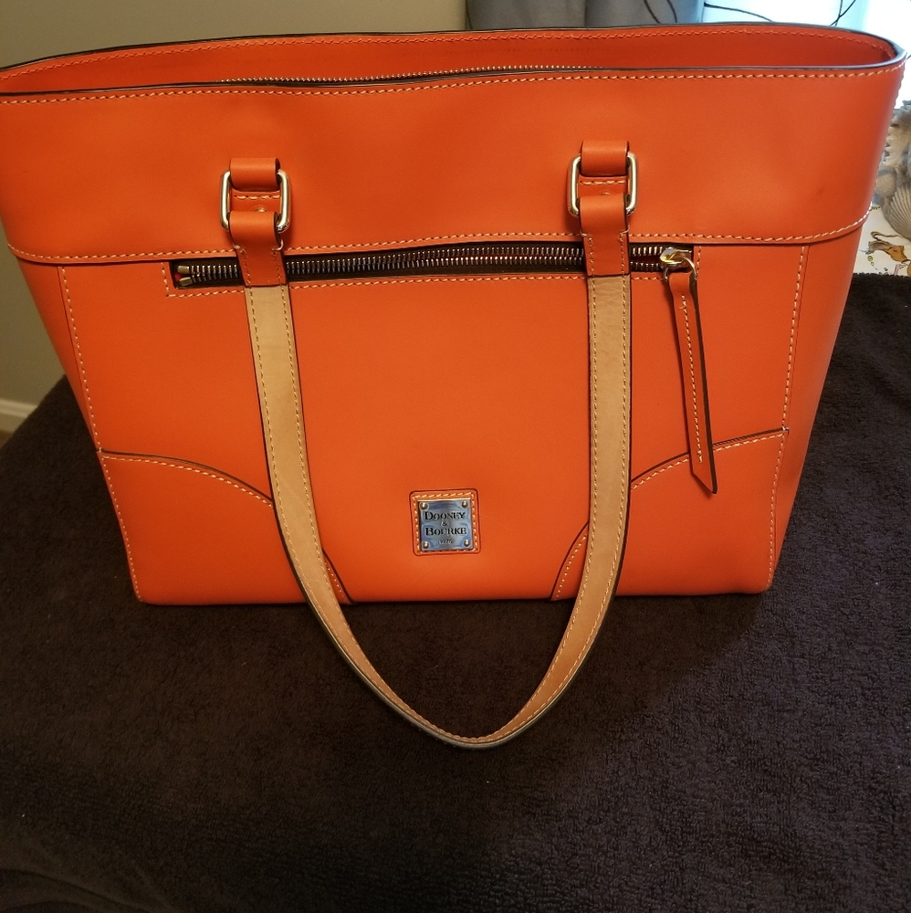 Dooney and Bourke pumpkin mila tote